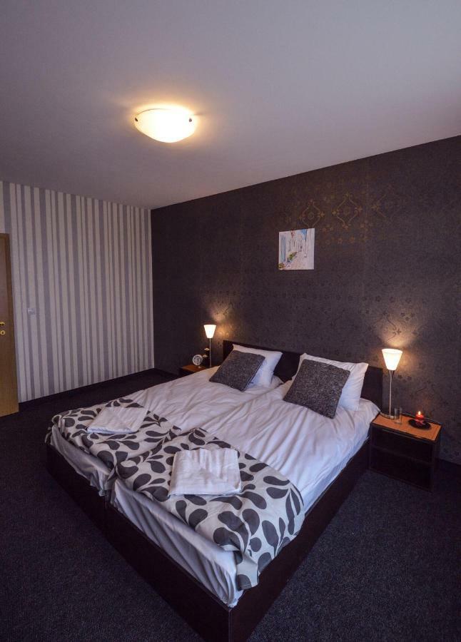 Elite Spetema Hotel Bozhurishte ภายนอก รูปภาพ