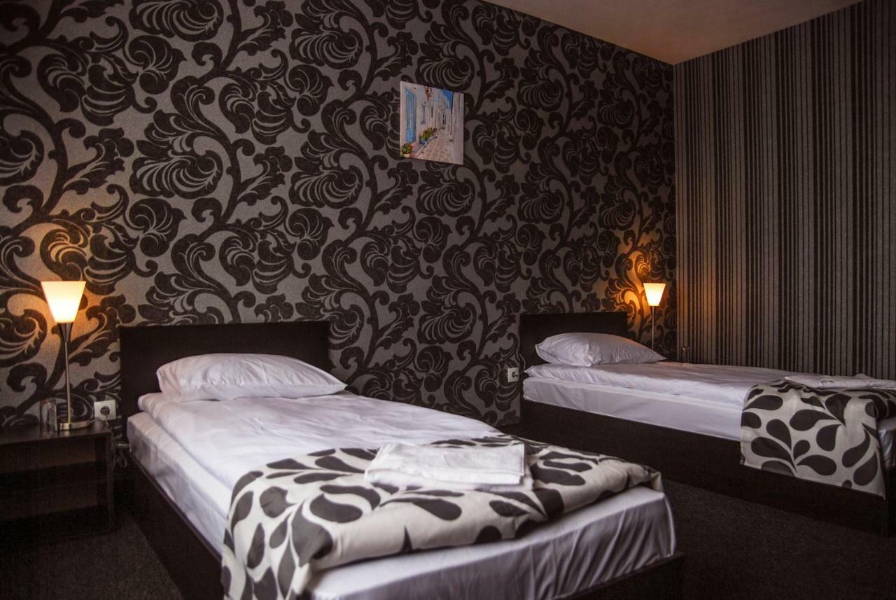 Elite Spetema Hotel Bozhurishte ภายนอก รูปภาพ